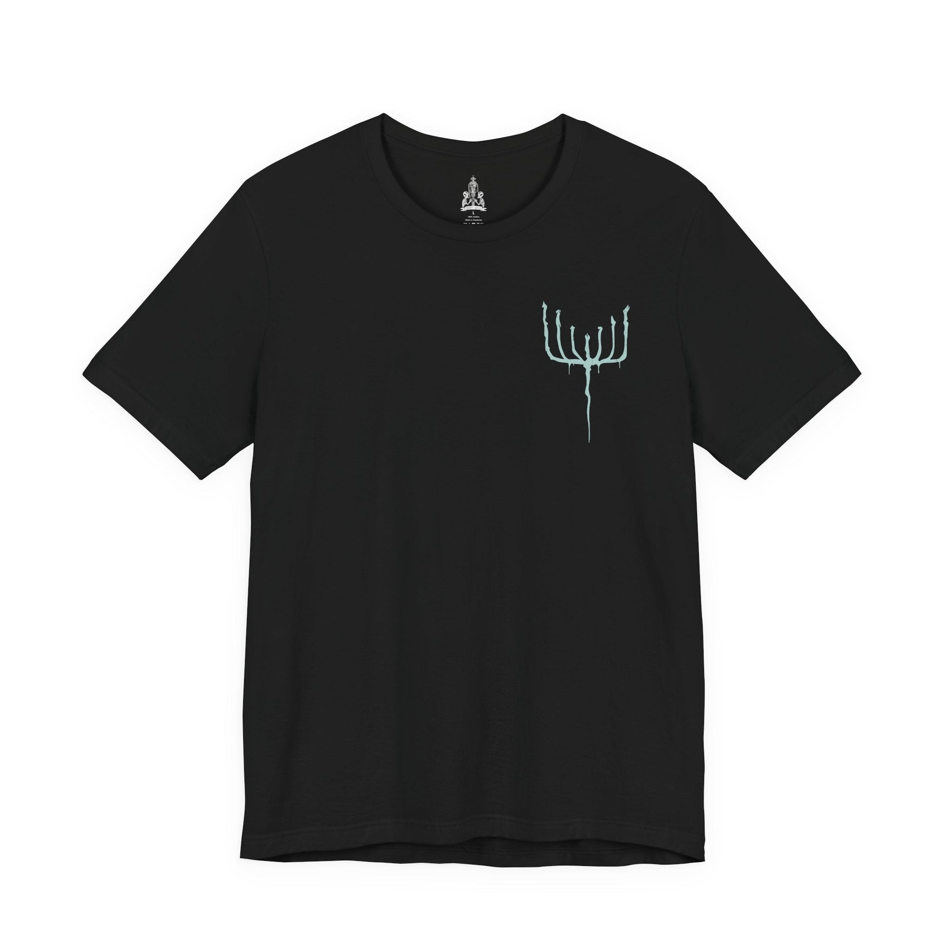 Image 4 of a T-shirt featuring the Orphan of Kos from Bloodborne, the vengeful child of the Great One slain by the hunters of Byrgenwerth. Born in agony on the corpse of its mother, the Orphan wields its own placenta as a weapon, shrieking in primal rage. This design captures the raw, tragic violence of the final Hunter’s Nightmare boss.