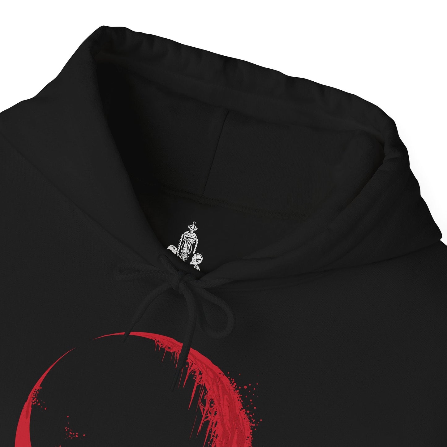 Folded Bloodborne Hooded Sweatshirt featuring the Scourge Beast, a nightmarish predator ravaging Yharnam’s alleys during the hunt. Marked by blood-soaked fur and animalistic rage, this creature reflects the thin line between hunter and hunted. This design honors the chilling intensity and tragic ferocity of Bloodborne’s monstrous foes.
