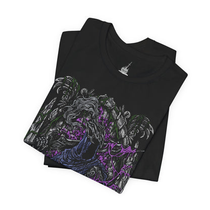 Image 5 of a T-shirt featuring Artorias the Abysswalker from Dark Souls, the fallen knight who dared to challenge the Abyss alone. Once a noble warrior and one of Gwyn’s Four Knights, Artorias became corrupted in his doomed quest to save Oolacile. This design captures his shattered arm, tattered cape, and relentless stance—honoring his tragic sacrifice and unbreakable will in the face of eternal darkness.