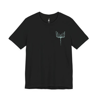 Image 3 of a Black T-shirt featuring the Orphan of Kos from Bloodborne, the vengeful child of the Great One slain by the hunters of Byrgenwerth. Born in agony on the corpse of its mother, the Orphan wields its own placenta as a weapon, shrieking in primal rage. This design captures the raw, tragic violence of the final Hunter’s Nightmare boss.